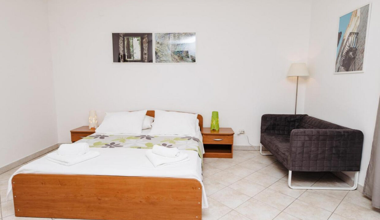 Grundstücke am Meer Tribunj