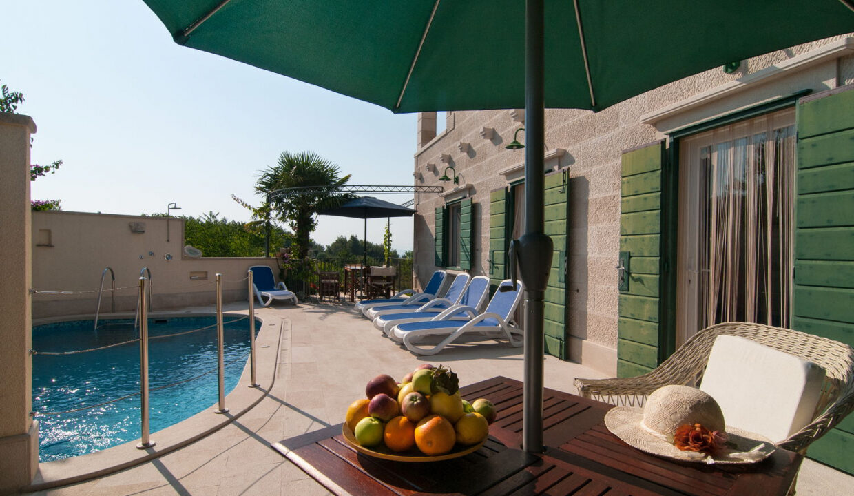 Steinhaus in Supetar, Brac