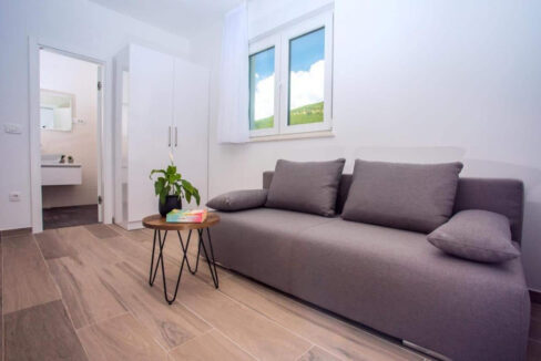 Modernes Haus in der Region Omis