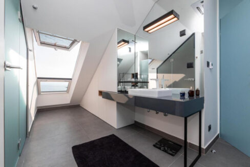 Außergewöhnliche Steinvilla auf Brac