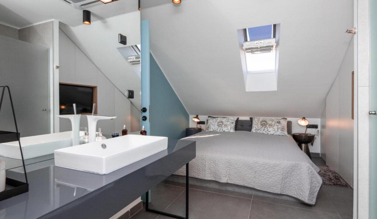 Außergewöhnliche Steinvilla auf Brac