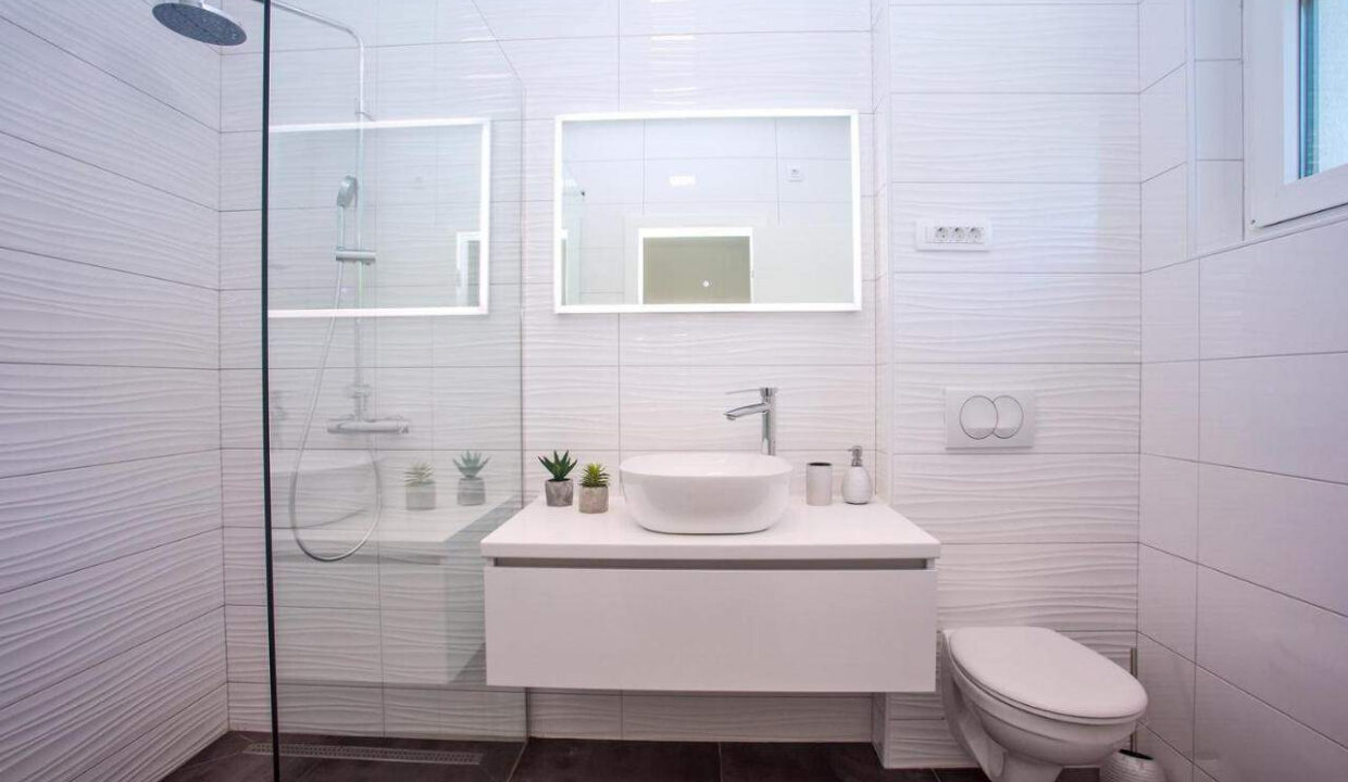 Modernes Haus in der Region Omis