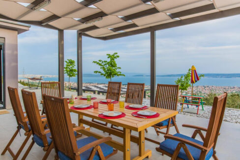 Villa mit Meerblick in einem Vorort von Split