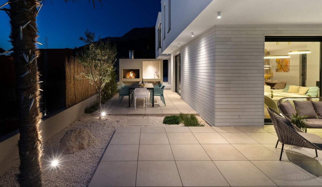 Ausgezeichnete neue Villa in Split