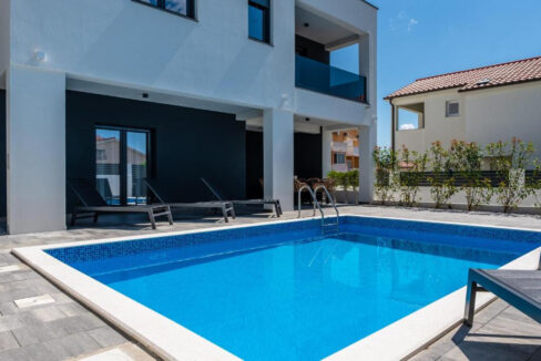Modernes Haus in Vrsi
