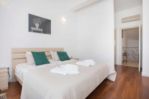 Haus mit Meerblick in der Nähe von Sibenik