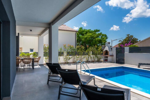 Modernes Haus in Vrsi