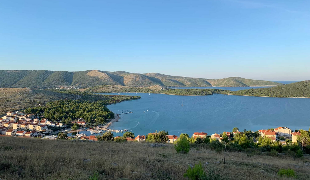 Haus mit Meerblick in der Nähe von Sibenik